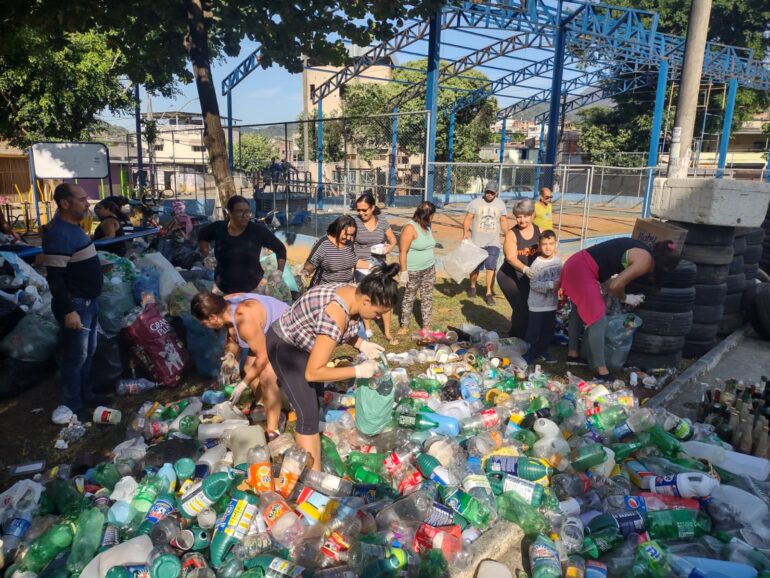 Coronel Fabriciano: gincana “Mexa-se contra o Mosquito” recolheu quase de 400 mil inservíveis
