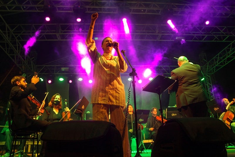 Show de Maria Gadú encerra o 48º Festival de Inverno de Itabira; veja a galeria de fotos