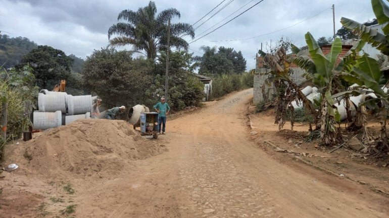 Obras da Estrada do Pedreira avançam em Monlevade