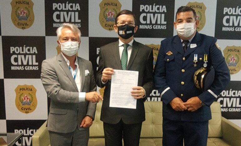 Polícia Civil doa armamentos para a Guarda Civil Municipal de Ipatinga