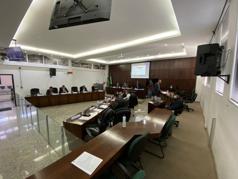 Projeto sobre congelamento de passagem, “Tarifa Zero” e fim do subsídio é aprovado em Monlevade