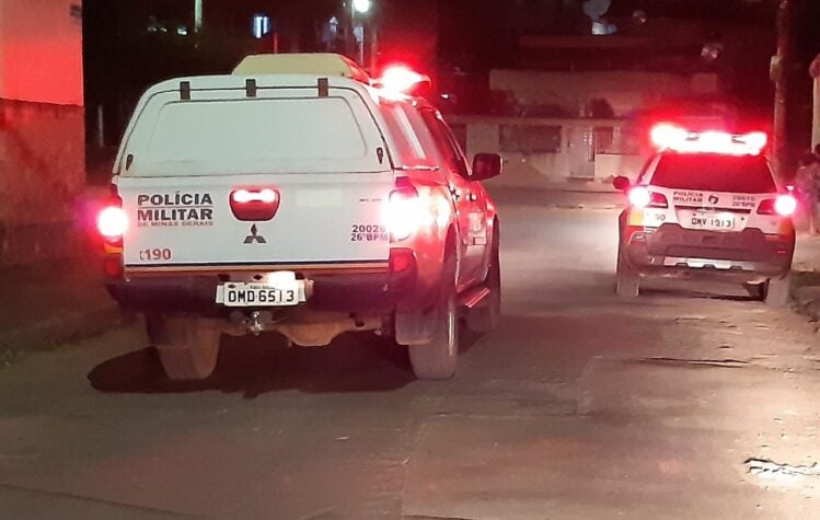 Homem é preso após usar arma para ameaçar ex-namorada