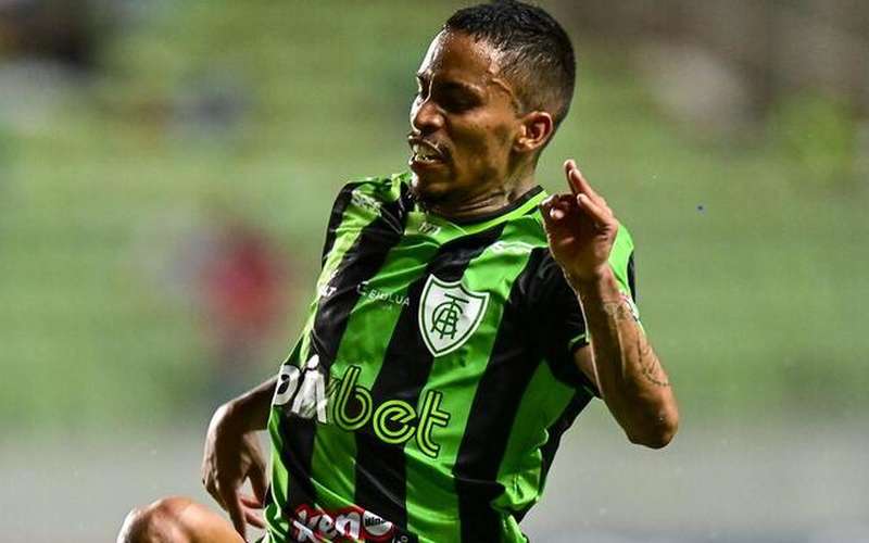 Entenda a situação de Paulinho Boia no América após fim do contrato