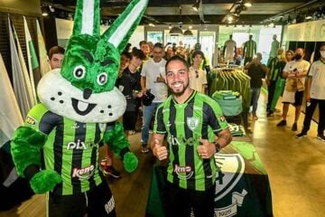 Veja as fotos da apresentação do armador Benítez no América