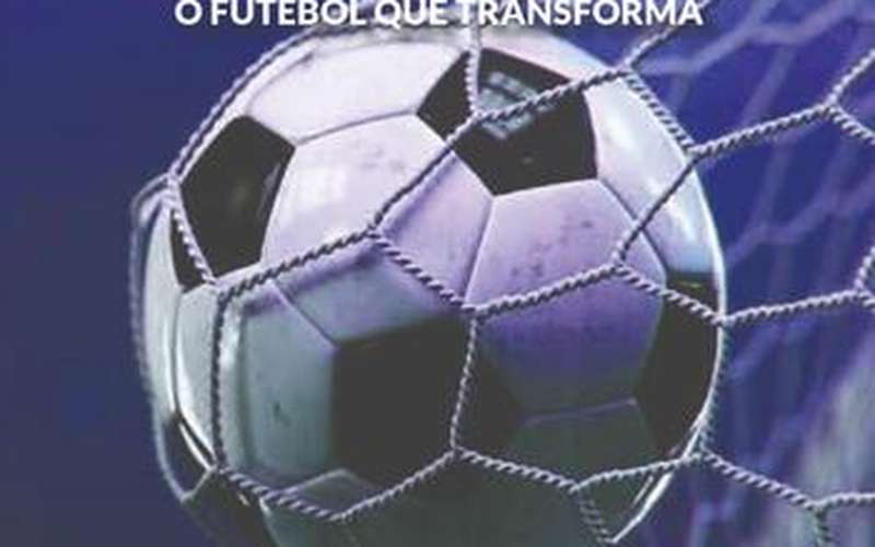 Livro analisa o futebol a partir de relatos e experiências de esportistas