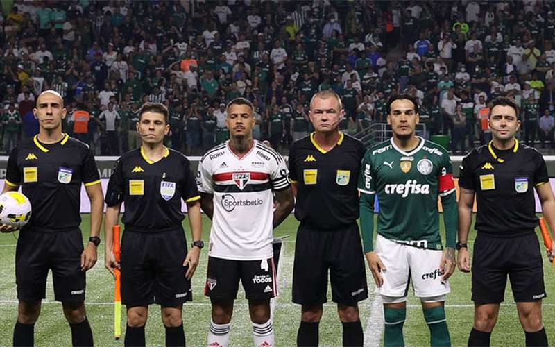 CBF afasta dupla do VAR que atuou no clássico entre Palmeiras e São Paulo