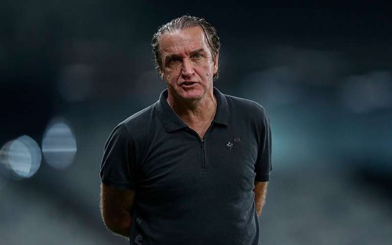 Atlético avança por Cuca e fica perto de anunciar substituto de Turco