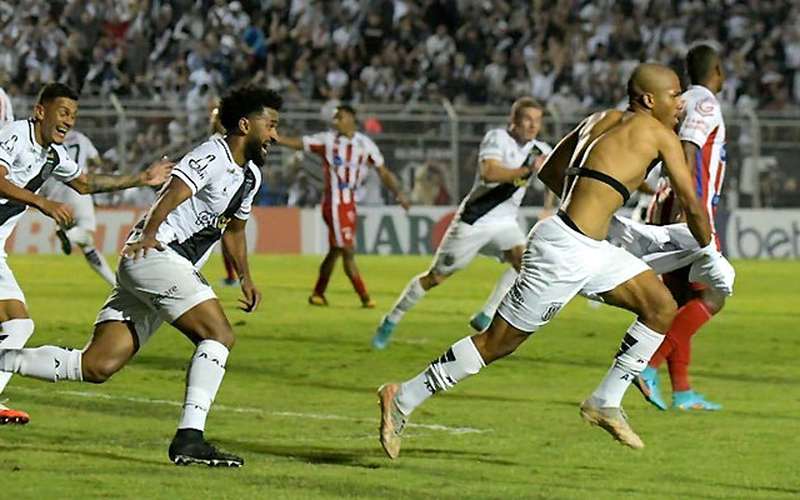 Com gol no fim, Ponte Preta vence o Náutico e se distancia do Z4 na Série B