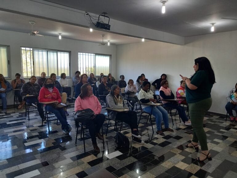 Buscando melhorias, monitoras do rota de Monlevade participam de treinamento