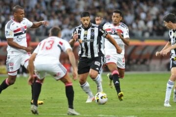 Atlético empata com São Paulo e perde chance de colar no líder da Série A