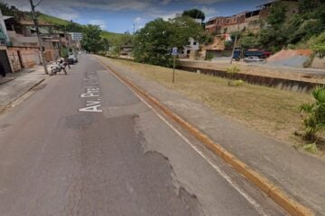 Saae realiza manutenção no emissário de esgoto de avenida Li Guerra, em Itabira