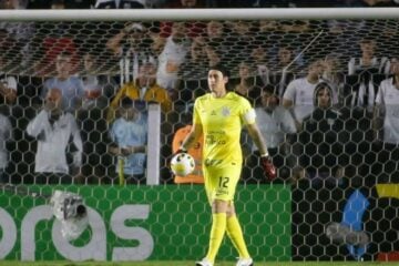 Neymar critica atitude da torcida do Santos após queda na Copa do Brasil