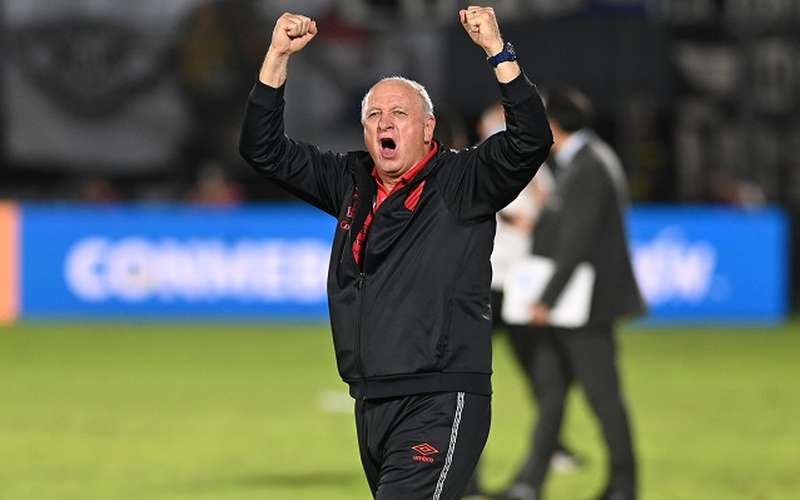 Athletico-PR: Felipão nunca caiu na Libertadores antes das quartas de final