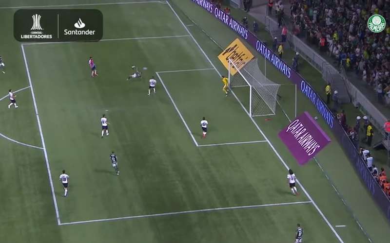 Palmeiras: veja o golaço de bicicleta de Rony sobre o Cerro Porteño