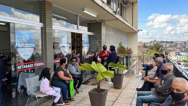 Após 30 anos, aposentados e familiares começam a receber indenizações em ação contra a Valia