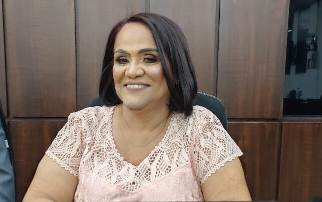 Coordenadora do Albergue Municipal é homenageada pela Câmara de Monlevade