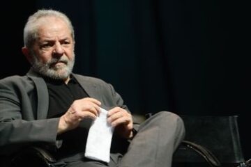 Lula tenta amenizar críticas sobre a guerra na Ucrânia em encontro com presidente romeno