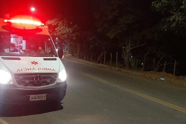 Colisão entre carro e bicicleta deixa adolescente ferida em Itabira