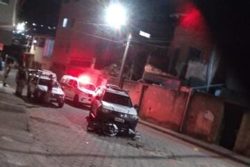 PM apreende arma após acidente durante tentativa de fuga
