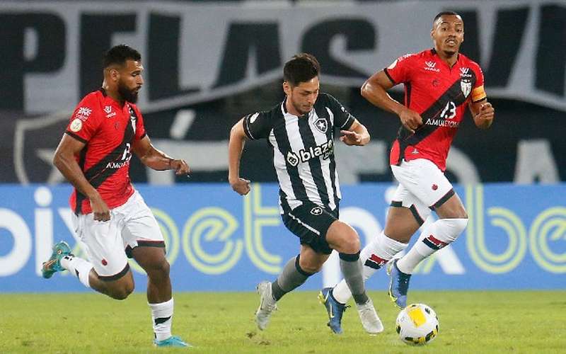 Botafogo e Atlético-GO fazem jogo morno e ficam no empate sem gols