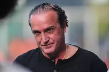 Após empate, Cuca afirma que fase “não mudará de uma hora para outra”