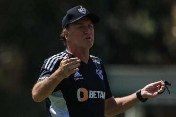 Galo: jornalista diz que, com Cuca, renovação não é garantia de permanência