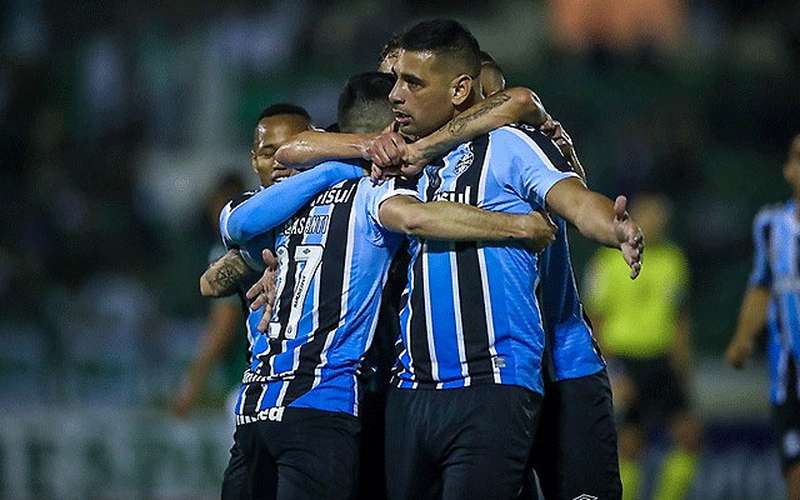 Grêmio vence Guarani no Brinco de Ouro e vai para vice-liderança da Série B