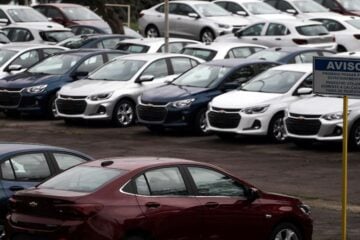 Vendas de veículos novos têm leve baixa em julho, segundo Fenabrave
