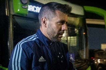 Pezzolano faz mudanças e escala Cruzeiro para jogo contra o Sampaio Corrêa
