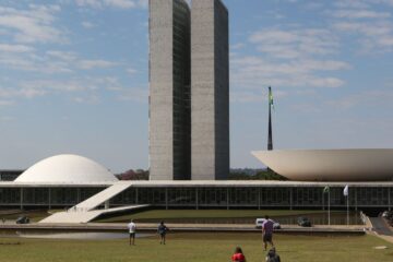 A experiência parlamentarista tupiniquim