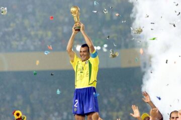 Documentário da Netflix mostra bastidores da conquista do penta do Brasil em 2002