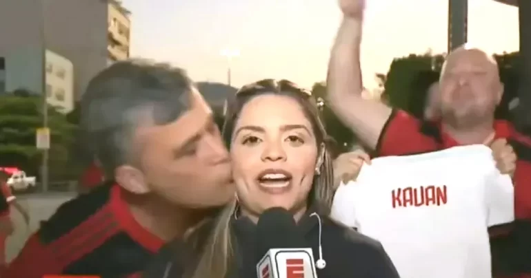 Justiça liberta flamenguista que beijou repórter da ESPN em jogo da Libertadores