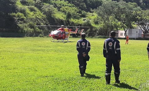 Criança picada por escorpião é levada de helicóptero para BH