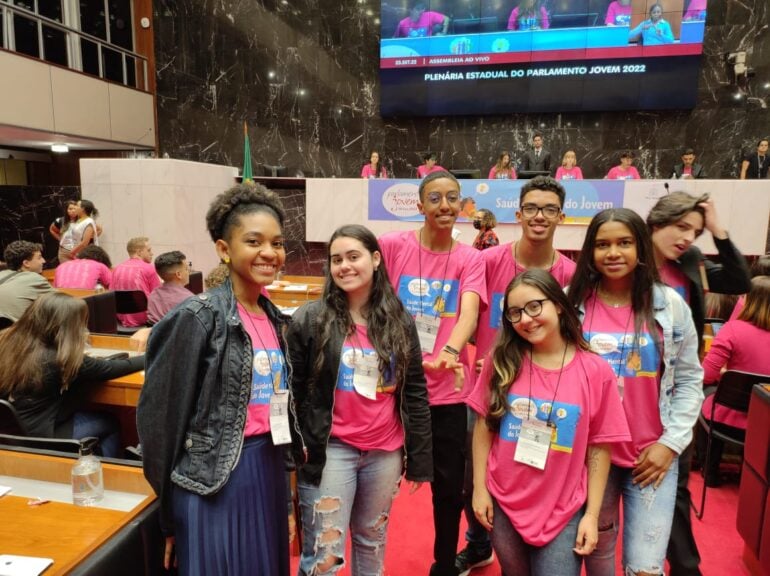 Estudantes de Monlevade participam da etapa Estadual do Parlamento Jovem