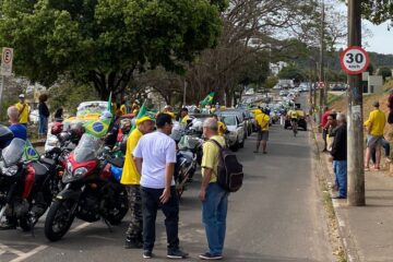 Itabiranos realizam carreata e motociata pró-Bolsonaro