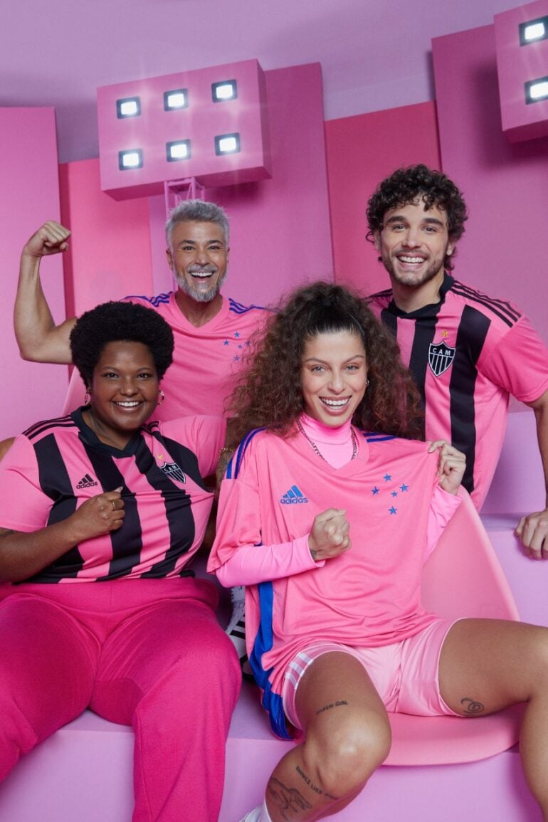 Isso é futebol! Atlético e Cruzeiro se juntam em ação do Outubro Rosa
