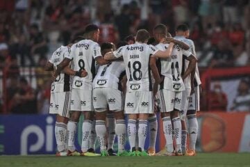Atlético continua no top 10 de melhores clubes do mundo mesmo em má fase