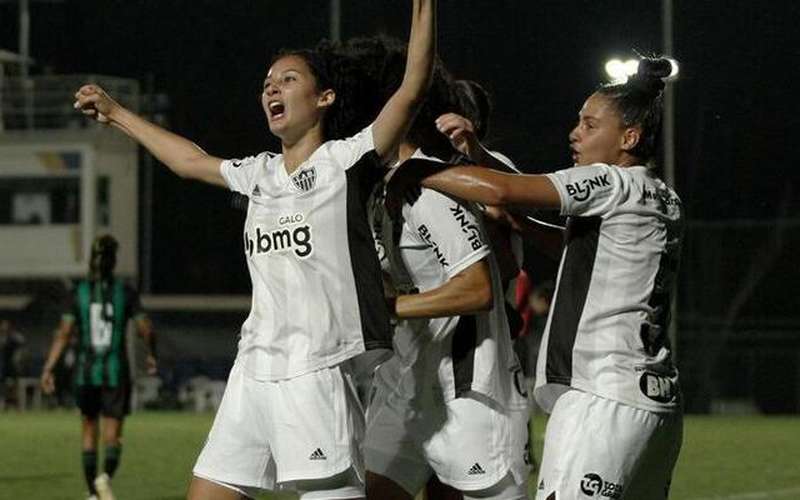 Atlético vira clássico contra o América e segue 100% no Mineiro Feminino
