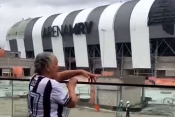 Aos 83 anos, torcedora do Atlético realiza sonho com visita à Arena MRV