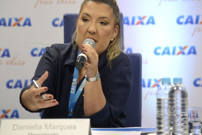 Com Caixa Pra Elas, mulheres contrataram mais produtos financeiros 