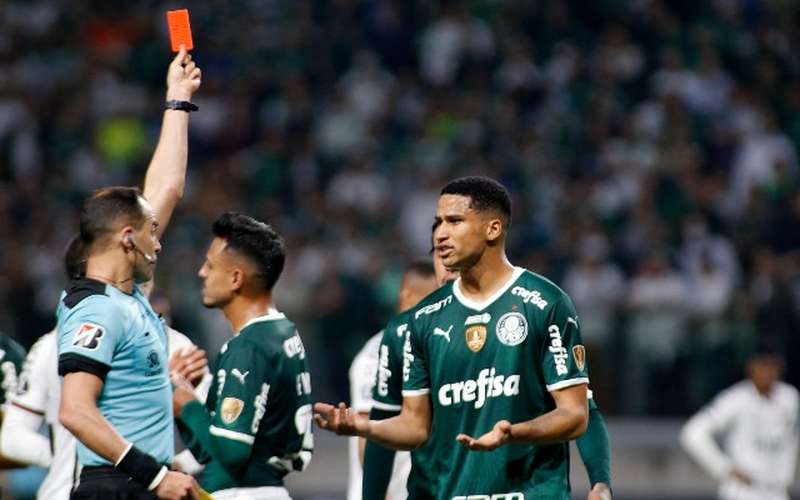 Palmeiras é o time com mais expulsões nesta edição da Libertadores