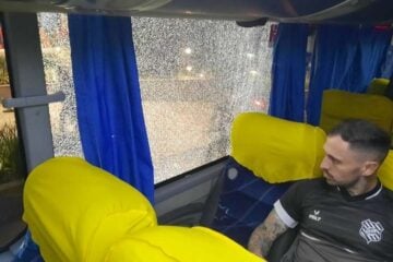 Figueirense tem ônibus apedrejado por torcedores do Paysandu