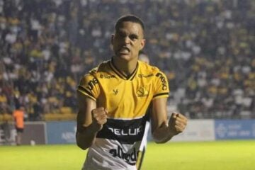 Criciúma perde atacante titular para jogo contra Cruzeiro pela Série B