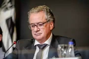 “Galo não tem os R$ 100 milhões do Flamengo”, diz presidente