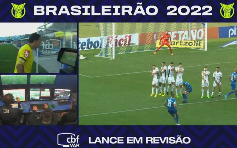 Avaí 1 x 0 Atlético: VAR muda opinião de árbitro em pênalti de Nathan Silva