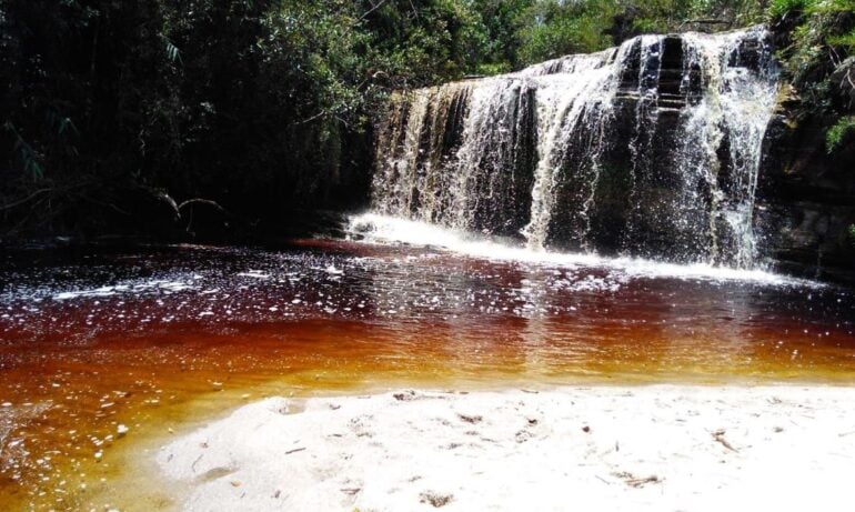 Quando dá pra se refrescar na cachoeira, chove… confira a previsão para este sábado (18)