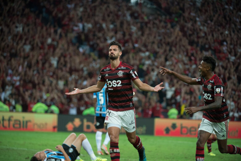 Ex-zagueiro do Flamengo, Pablo Marí conta cenas de terror após ser esfaqueado: “pessoa morreu na minha frente”