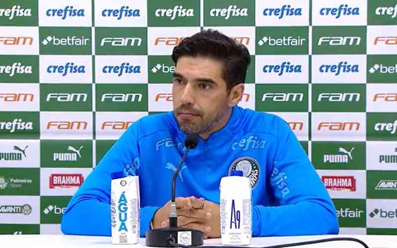 Abel se irrita com pergunta: ‘Por isso sou treinador e vocês, jornalistas’