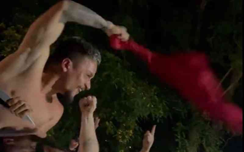Artur, do Bragantino, festeja vitória de Lula nas ruas; veja vídeo