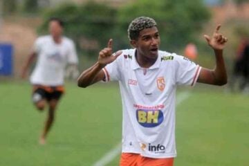 Coimbra e Araxá empatam sem gols nas quartas da Segunda Divisão do Mineiro